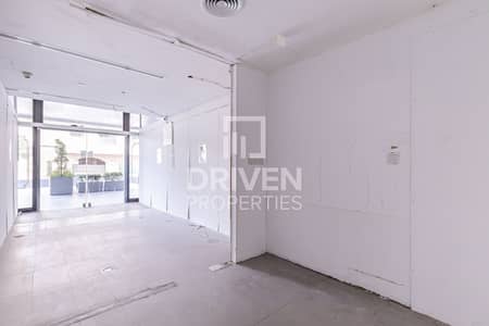Shop for Rent in Dubai Internet City, Dubai - Prime Location and Fitted | More Options