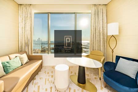 Hotel Apartment for Sale in Palm Jumeirah, Dubai - The Palm Tower | Luxurious Studio | Prime Location | Stunning View