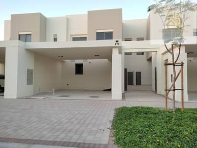 3 Bedroom Villa for Rent in Town Square, Dubai - Breath taking luxurious 3 bedroom villa for rent sama townhouse