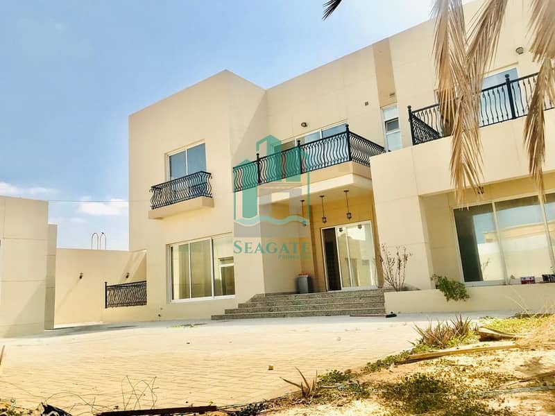 Spacious 5 BR plus maid and driver independent Villa Private Garden In Al Quoz 1