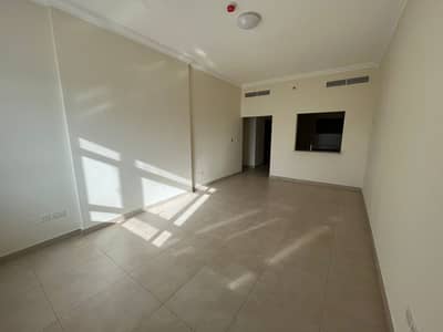 شقة 2 غرفة نوم للايجار في قرية جميرا الدائرية، دبي - شقة في مساكن ذا بلازا قرية جميرا الدائرية 2 غرف 64999 درهم - 5947110