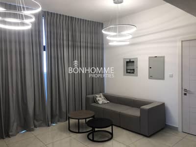 High End 1 Bedroom Apartment With Spacious Balcony