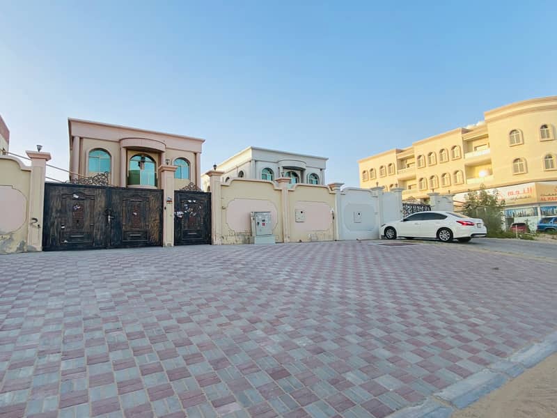 For rent villa in Al Rawda 2