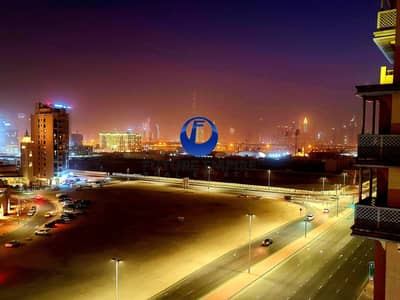 Beautiful 2BHK Apartment - Full Burj Khalifa View  - With Kitchen Appliances-Ready To Move