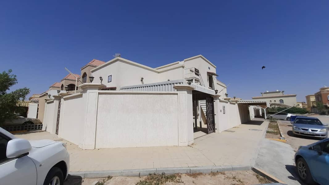 Hot sale villa for sale in Al Mowaihat 2, Ajman, at an affordable price, with water, electricity and air conditioners, villa corner