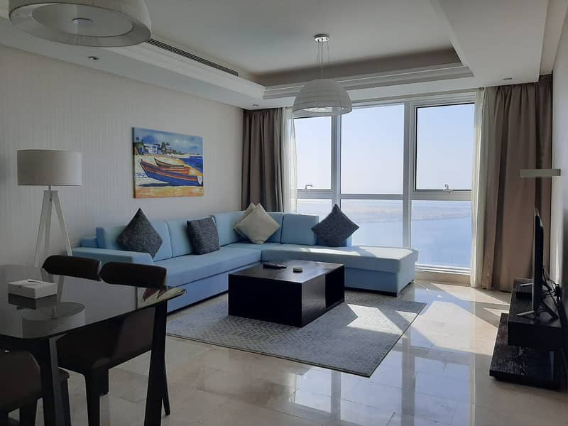 Brand new sea view 1bR Aprt monthly &yearly vip!