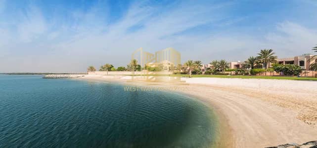 5 Bedroom Villa for Rent in Abu Dhabi Gate City (Officers City), Abu Dhabi - 5 Master Bedrooms | Spacious | Quiet Location