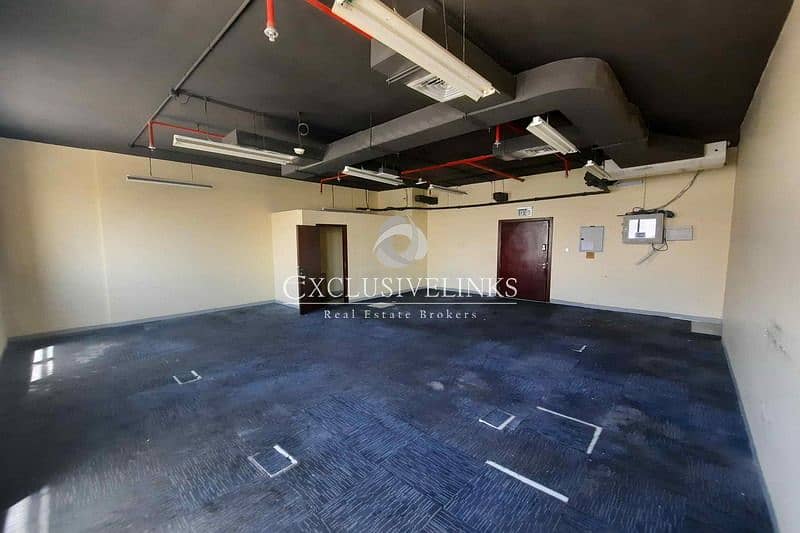 Spacious | Fitted Office | 2 Parkings
