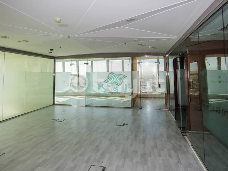 Huge Office w/ 4 Parking + 1 Month Free I Dubai Canal View
