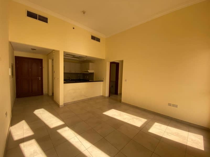 1 BHK UPGARDED IN TO TWO BED FOR SALE IN 699K