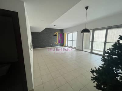 1 Bedroom Apartment for Rent in Business Bay, Dubai - Executive Tower | 1 Bedroom | Competitive Price