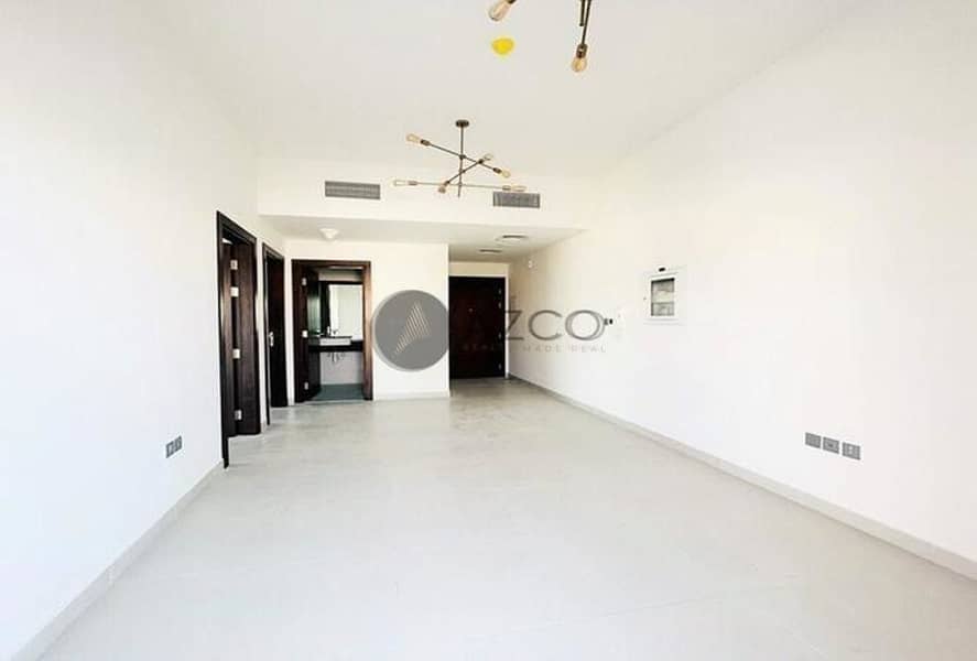 Close Kitchen | Huge Terrace 1BR | Near To Exit |