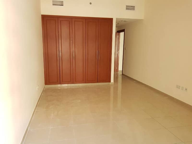 Chiller Free 1 Bed Room 48k In 4 Payments 15 Days Free Full Facilities Call 052_9239777