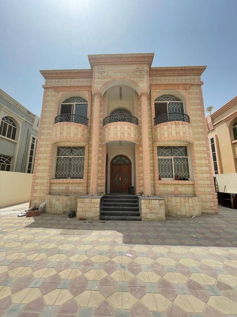 For sale two floors villa in Ajman Al Rawda 2   Close to asphalt street