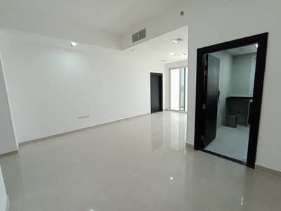 فلیٹ 1 غرفة نوم للايجار في أرجان، دبي - شقة في بناية عبد الواحد بن شبيب أرجان 1 غرف 42990 درهم - 5844765