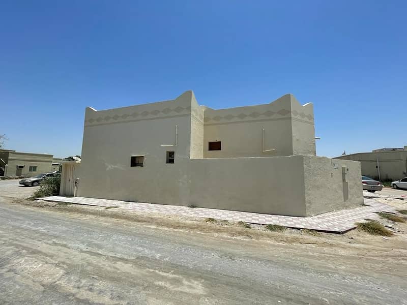 4 BEDROOMS LARGER HALL VILLA FOR RENT IN AL GHAFIYA SHARJAH