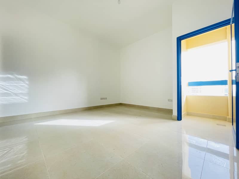 Квартира в Мадинат Заид, 2 cпальни, 52000 AED - 5960806