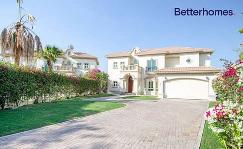 4 Bedroom Villa for Sale in Jumeirah Islands, Dubai - Vacant | Entertainment Foyer | On the Lake