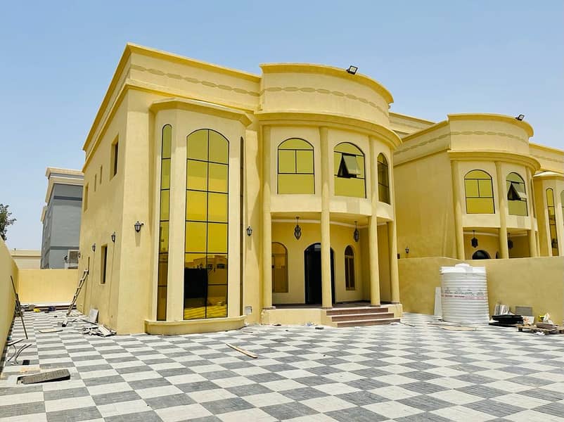 Modern villa, very personal finishing, facade of palaces, financing with no down payment at all, for all nationalities