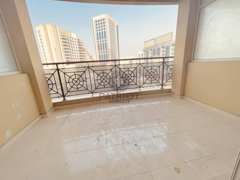 Huge 2BR+Maid | Front of Metro |  60 Days Free | Chiller Free