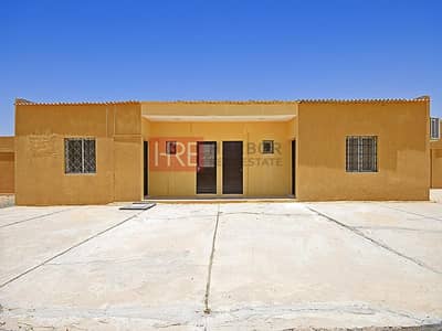 3 Bedroom Villa for Rent in Muhaisnah, Dubai - Vast Awqaf Villa | Backyard & Garden | 3 Bedrooms