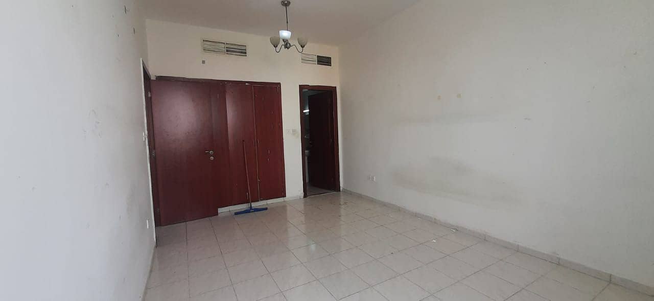 AVAILABLE 1BHK WITHOUT BALCONY IN SPAIN CLUSTER INTERNATIONAL CITY