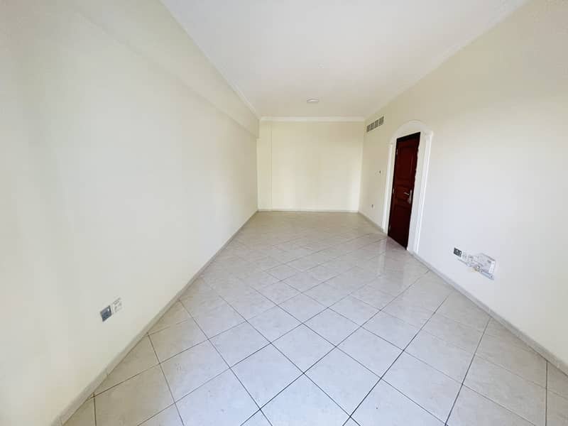 Spacious One Bedroom | Close Kitchen | Balcony |