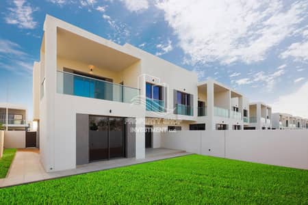 3 Bedroom Townhouse for Rent in Yas Island, Abu Dhabi - Corner | Garden view | Vacant | Single Row
