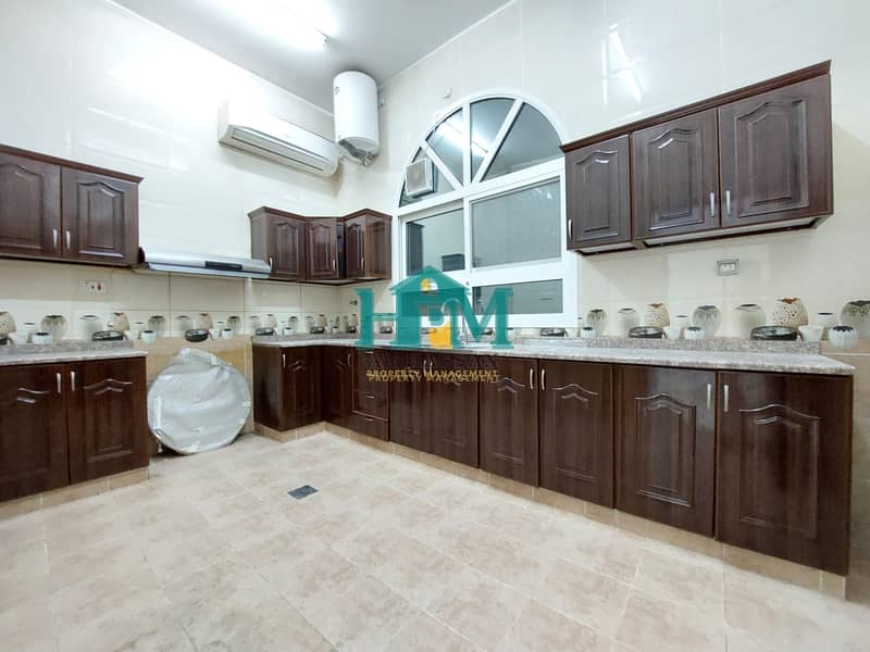 Luxurious 4Bhk Separate Kitchen Ground Floor Near Makani Mall At Al Shamkha