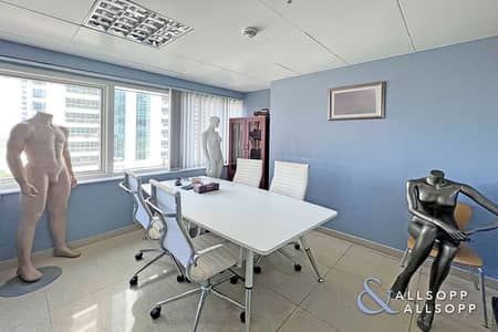 Office for Sale in Jumeirah Lake Towers (JLT), Dubai - Fully Fitted | Partitioned | Close to Metro