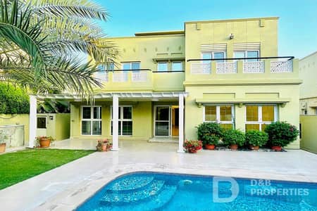 5 Bedroom Villa for Sale in The Lakes, Dubai - Private Pool | Great layout | Vacant on Transfer