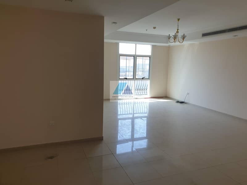 شقة في واحة دبي للسيليكون 4 غرف 105000 درهم - 5968733