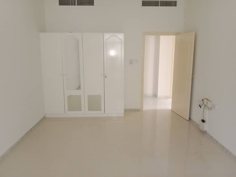 位于迪拜湾，乌姆胡莱尔区，乌姆胡莱尔1号区 3 卧室的公寓 80000 AED - 5879883