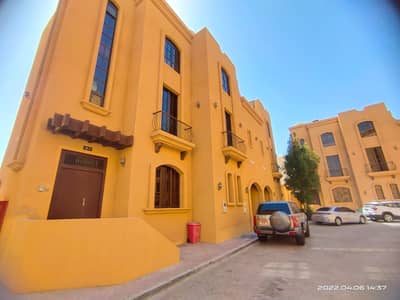 4 Bedroom Villa for Rent in Eastern Road, Abu Dhabi - HOT DEAL 4 BEDROOM PLUS HOUSE MAIDS ROOM VILLA CLOSE AL BATEEN AIRPORT