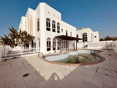 5 Bedroom Villa for Rent in Jumeirah, Dubai - 5 BR Luxury Villa with Large  Pool Near Beach | No Commission