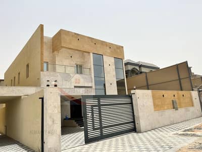 5 Bedroom Villa for Sale in Al Mowaihat, Ajman - The most luxurious residential villas in Ajman, directly near the street, the finest residential sites, freehold