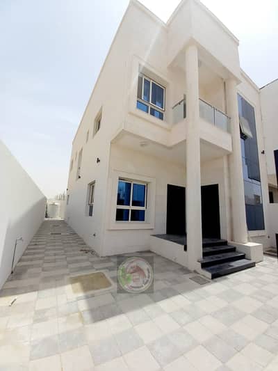 5 Bedroom Villa for Sale in Al Yasmeen, Ajman - For sale from the owner directly on an asphalt street, a stone facade, freehold without annual fees, of the most luxurious villas inside