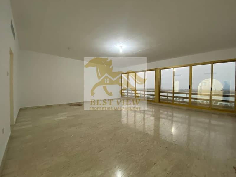 Spacious 3 Bedrooms Apartment With Balcony.