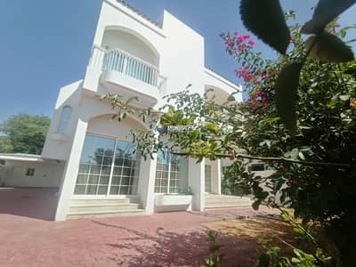 5 Bedroom Villa for Rent in Jumeirah, Dubai - Close to the beach| Ready to move | 5 Bedrooms plus maid + driver
