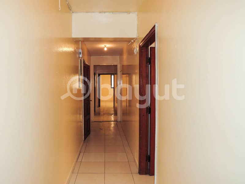 شقة في شارع حمدان 2 غرف 45000 درهم - 3725115