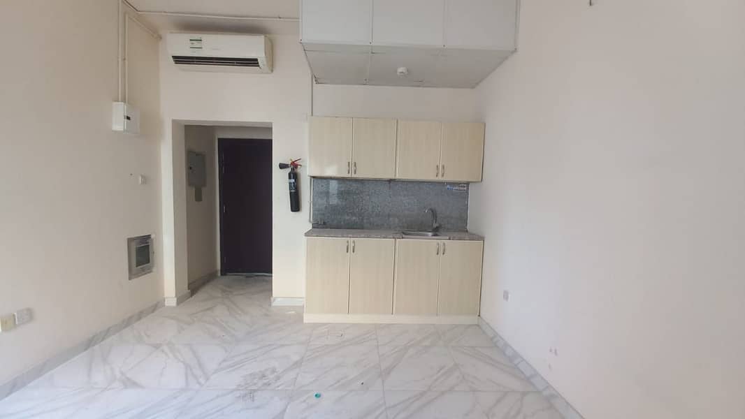 30 DAYS FREE LUXURY STUDIO FLAT \NEAR TO MADINA MOLL \ JUST IN 13K \ MUWAIL