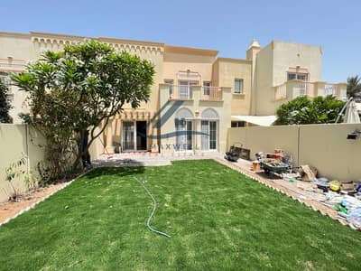 3 Bedroom Villa for Rent in The Springs, Dubai - Elegantly Renovated Family Living - Type 2M - Backing to Pool Park