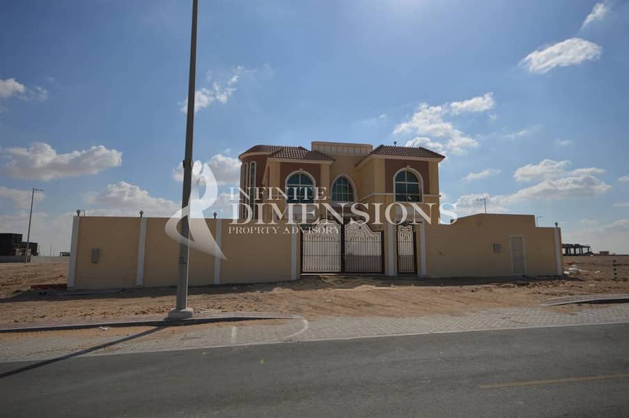 Afordable and Huge 8 Bedroom Independent Villa in South Al Shamkha
