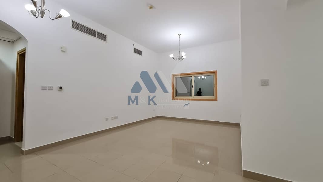 شقة في بناية خانصاحب،واحة دبي للسيليكون 2 غرف 45000 درهم - 5975160