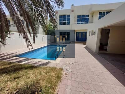 5 Bedroom Villa for Rent in Umm Suqeim, Dubai - Spacious 5BR+Maid Villa With Private Garden and Pool