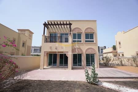 فیلا 2 غرفة نوم للايجار في مثلث قرية الجميرا (JVT)، دبي - فیلا في فلل طراز عربي مثلث قرية الجميرا (JVT) 2 غرف 155000 درهم - 5851980