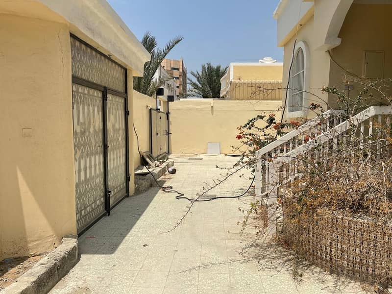 For sale villa, ground floor, at a very excellent price, in Ajman, Al Rawda, at an excellent price