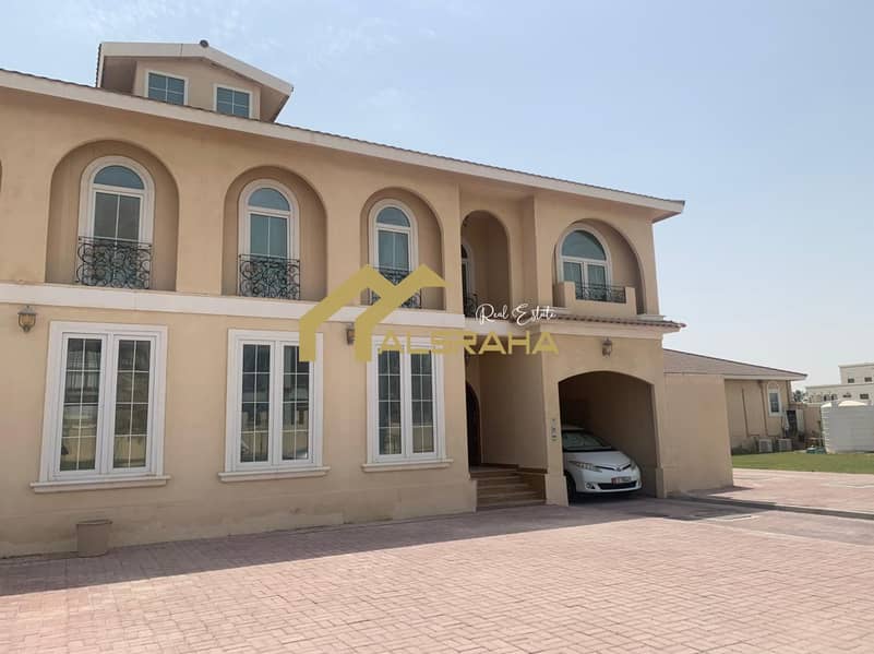 SPACIOUS 4 BR VILLA WITH SWIMMING POOL