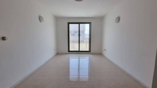 فلیٹ 3 غرف نوم للايجار في الكرامة، دبي - شقة في بناية الكرامة الكرامة 3 غرف 70000 درهم - 5976805