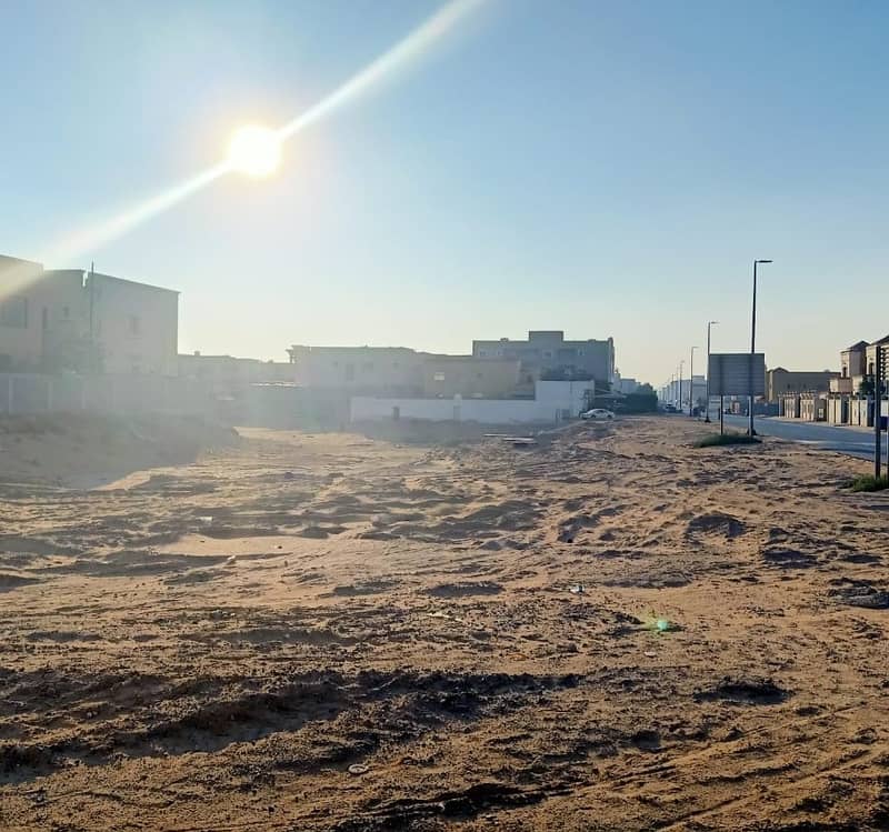 Land for sale, residential, commercial, very special location, permit G+28, close to Mohammed bin Zayed Street
